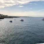 Amare Il Mare Bed & Breakfast 4*