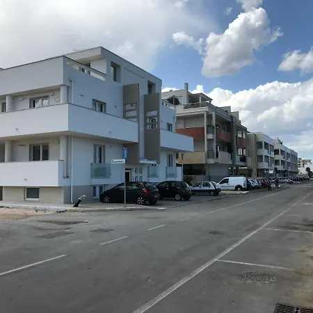 住宿加早餐酒店 Amare Il Mare 滨海波利尼亚诺