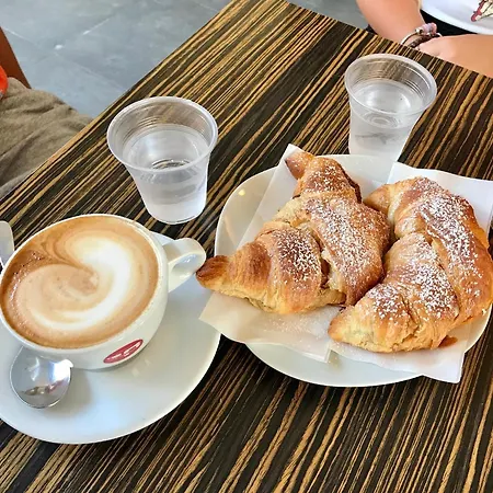 Amare Il Mare Bed & Breakfast 4*