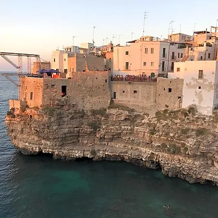 Amare Il Mare Bed & Breakfast 4*
