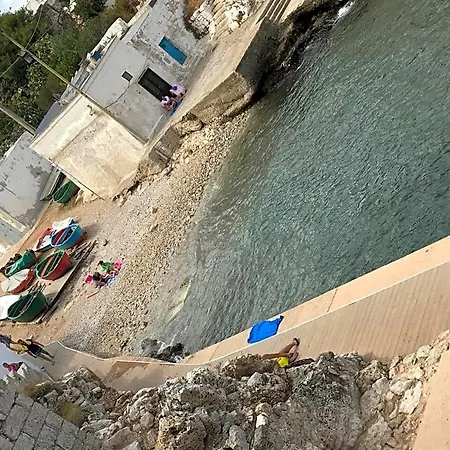 Oda ve Kahvaltı Amare Il Mare 4*